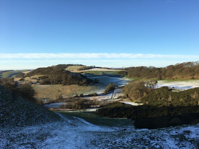 Binn Pond & Dunearn in winter