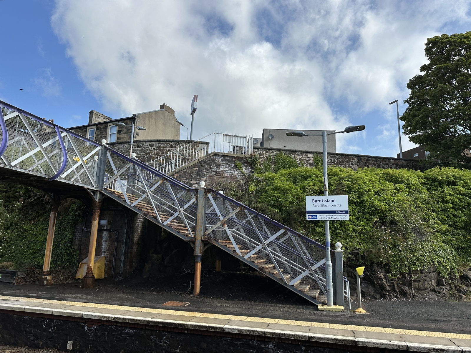 north bound platform access Burntisland rail Station